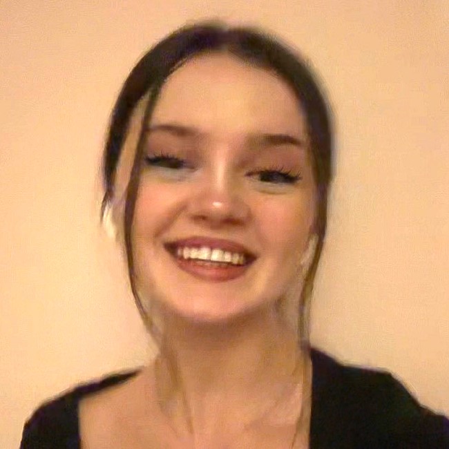 pracownik wirtualnego biura